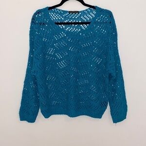 Qed London sweater open eyelet Size S/M